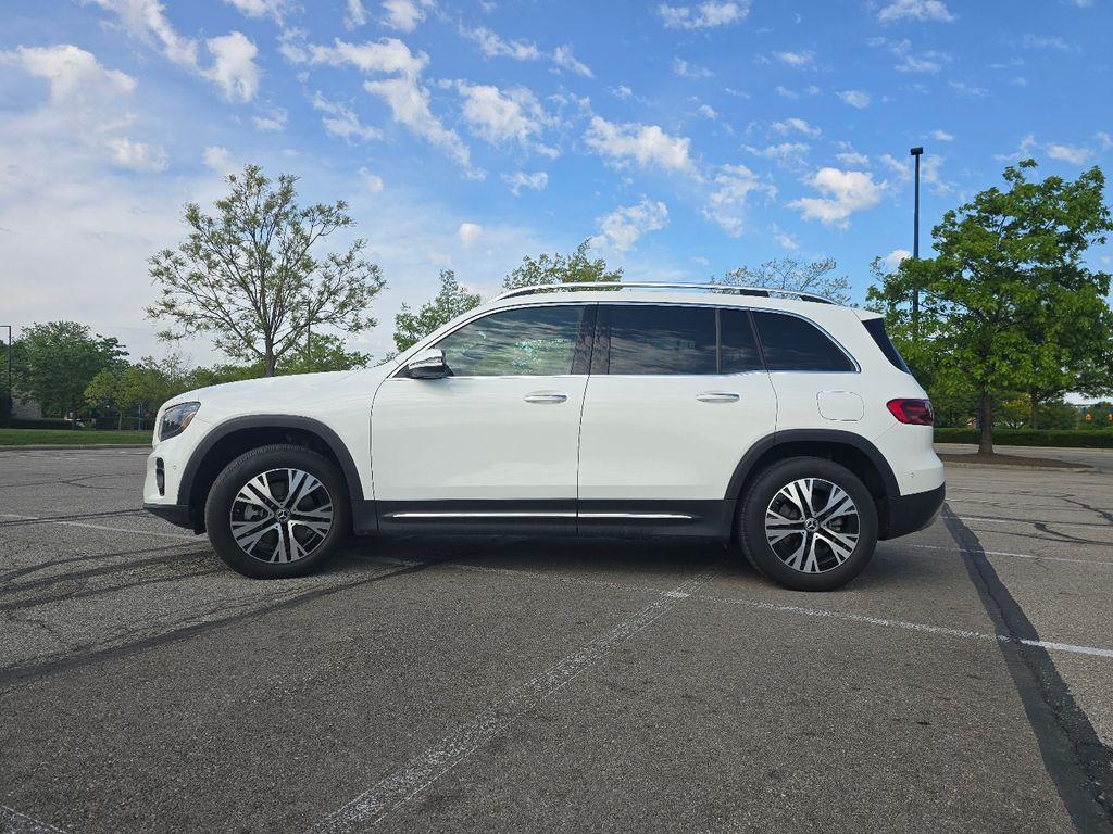 used 2024 Mercedes-Benz GLB 250 car, priced at $38,099