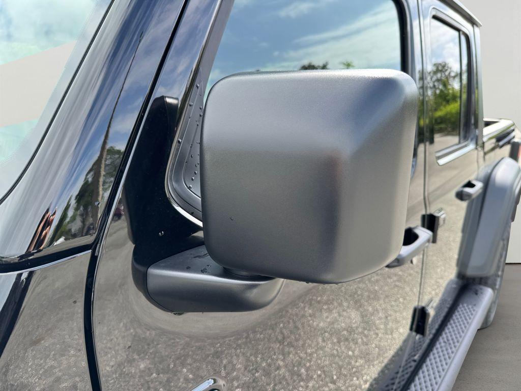 new 2026 Jeep Gladiator car, priced at $46,589