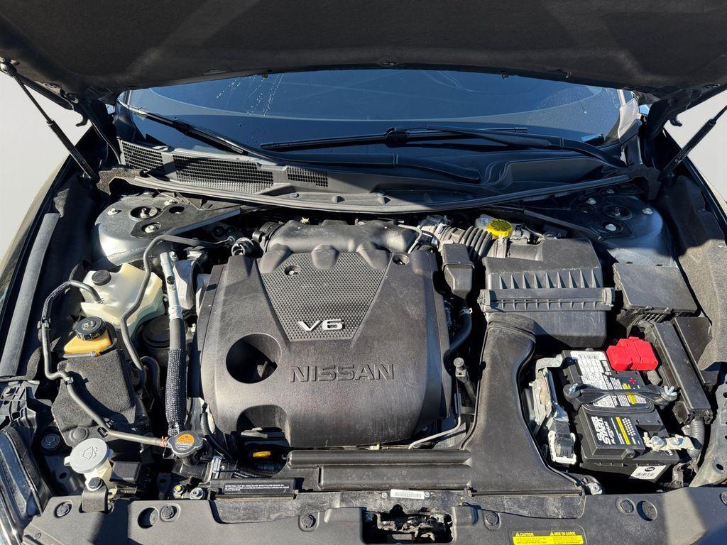 used 2023 Nissan Maxima car, priced at $21,909