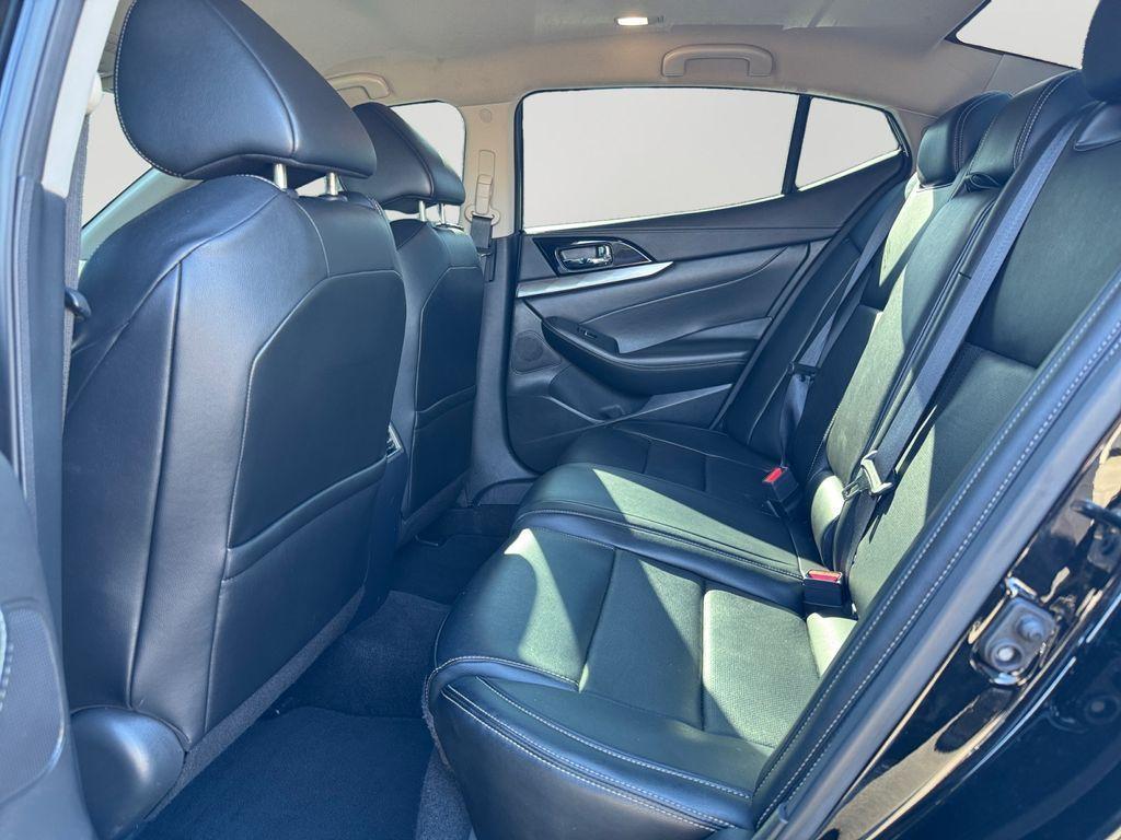 used 2023 Nissan Maxima car, priced at $21,909