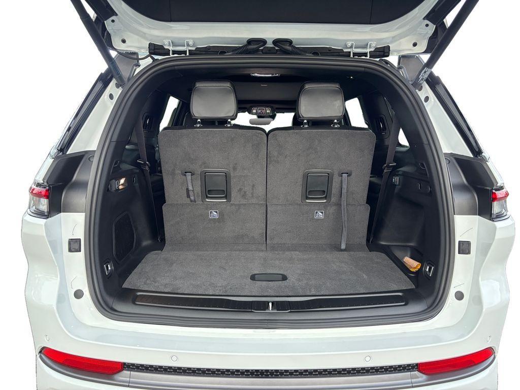 new 2027 Jeep Grand Cherokee L car, priced at $58,023
