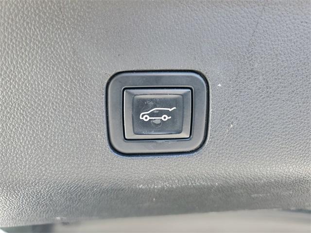 used 2022 GMC Yukon car, priced at $52,700