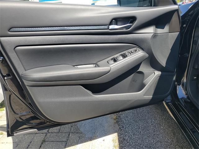 new 2025 Nissan Altima car, priced at $30,555