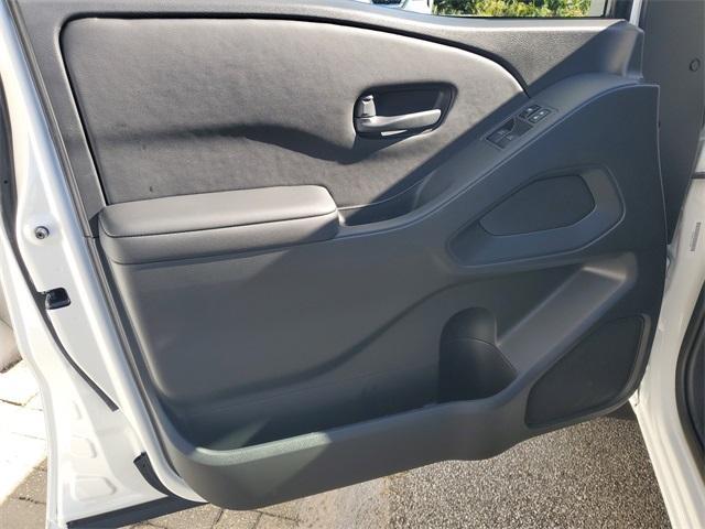 new 2026 Nissan Frontier car, priced at $36,095