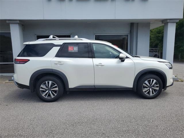 used 2024 Nissan Pathfinder car, priced at $34,000