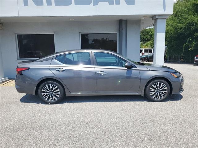 new 2025 Nissan Altima car, priced at $30,799