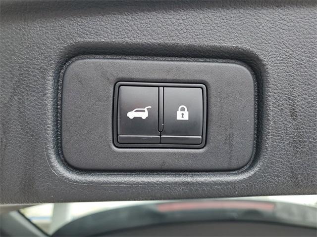 used 2022 Nissan Pathfinder car, priced at $24,200