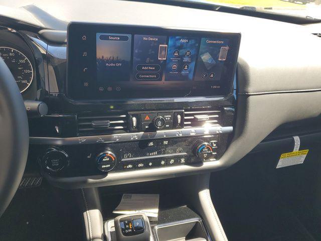 new 2026 Nissan Pathfinder car, priced at $41,989