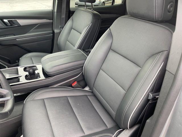 used 2025 Buick Enclave car, priced at $36,893