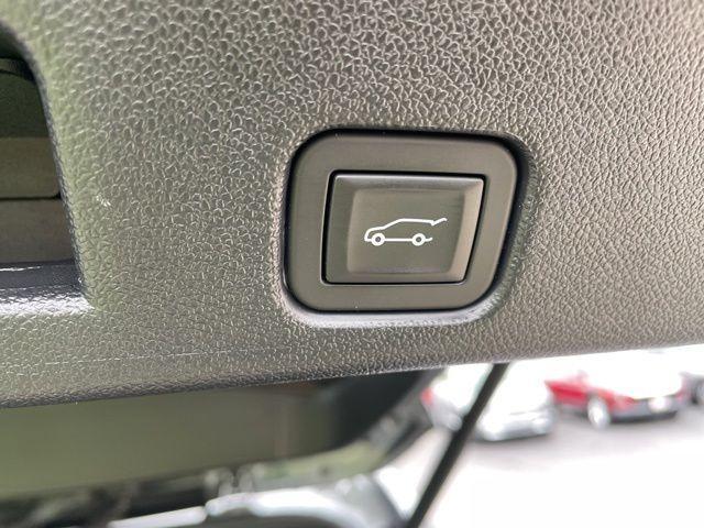 used 2025 Chevrolet Traverse car, priced at $41,393