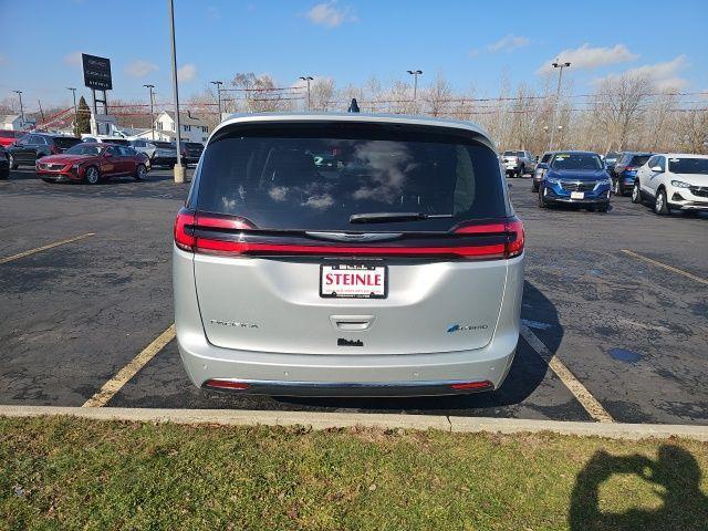 used 2023 Chrysler Pacifica Hybrid car, priced at $20,903