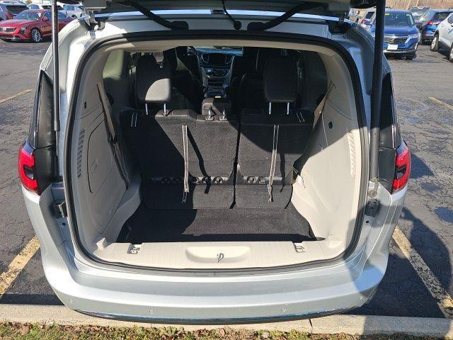 used 2023 Chrysler Pacifica Hybrid car, priced at $20,903