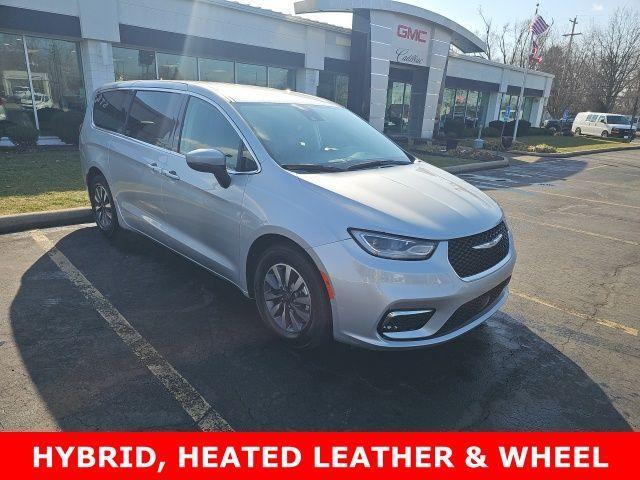 used 2023 Chrysler Pacifica Hybrid car, priced at $21,995