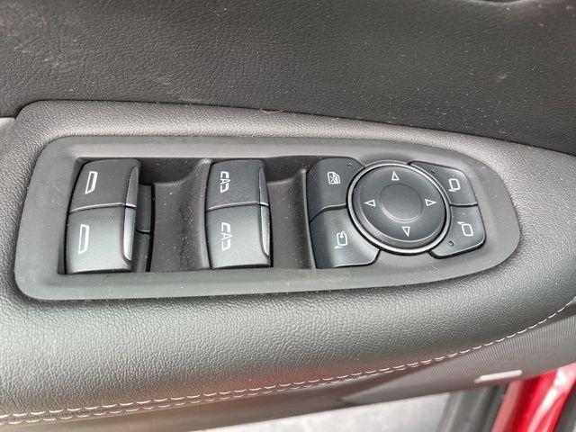 used 2025 Cadillac XT5 car, priced at $45,393