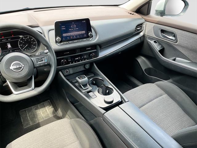 2024 Gun Metallic Nissan Rogue