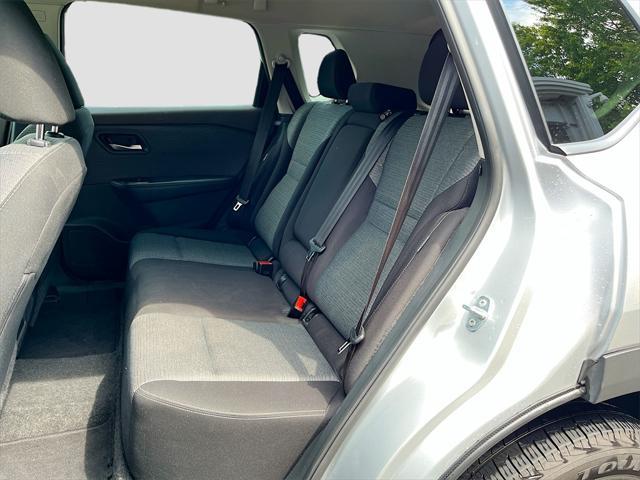 2024 Gun Metallic Nissan Rogue