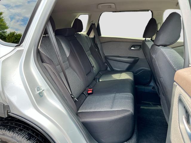 2024 Gun Metallic Nissan Rogue