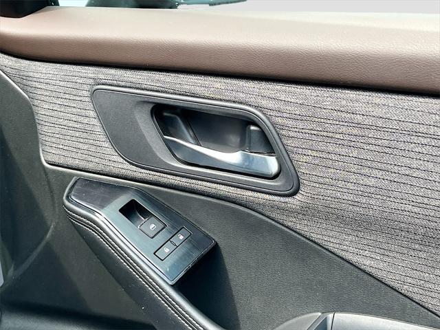 2024 Gun Metallic Nissan Rogue