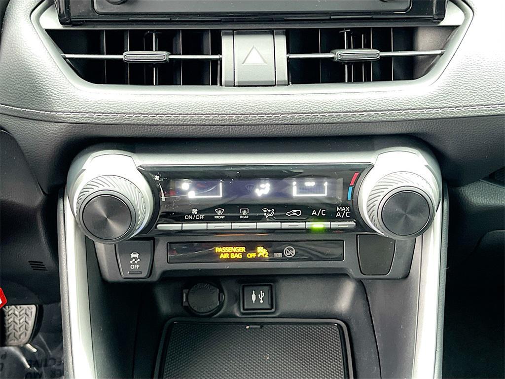 2019 Silver Sky Metallic Toyota RAV4