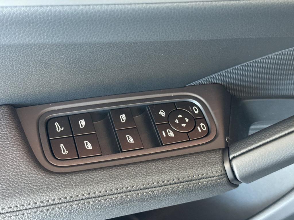 new 2026 Porsche Cayenne car, priced at $100,350