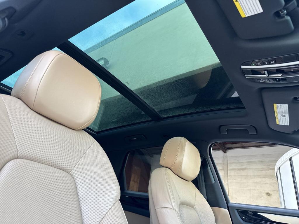 used 2020 Porsche Cayenne car, priced at $53,995