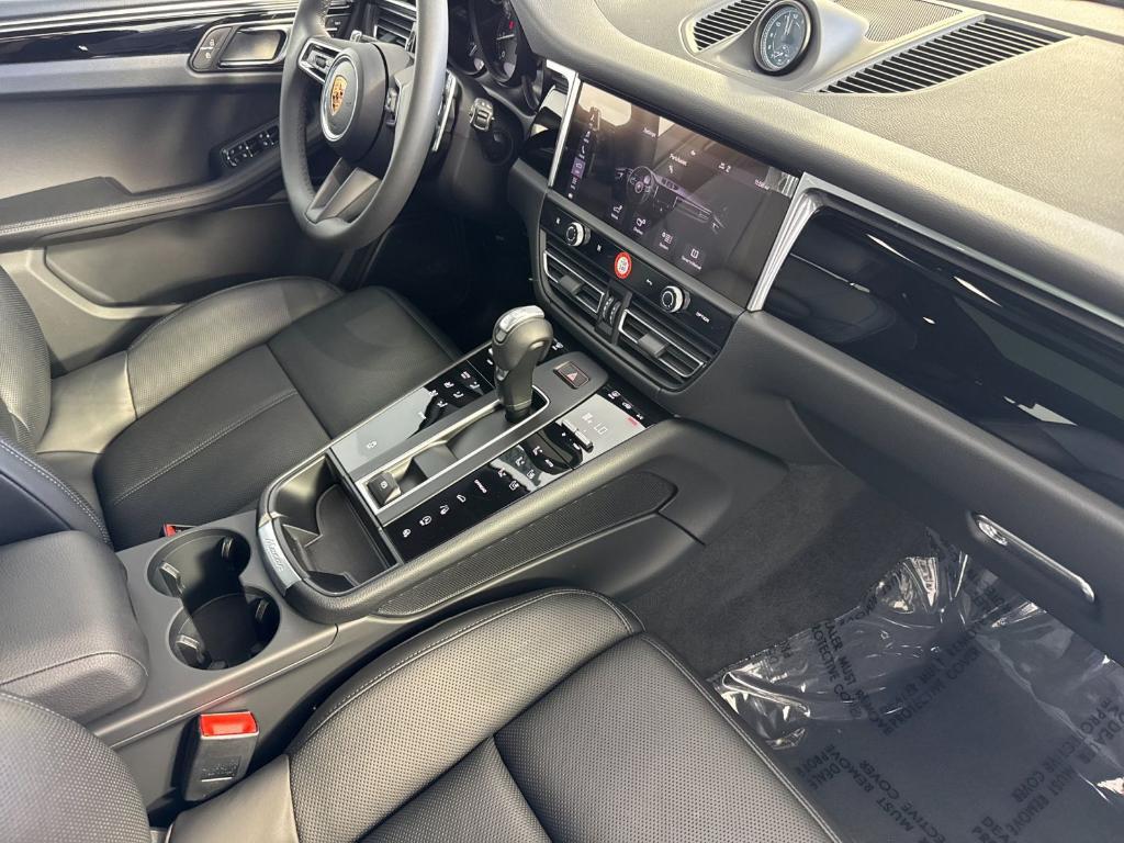 new 2026 Porsche Macan car