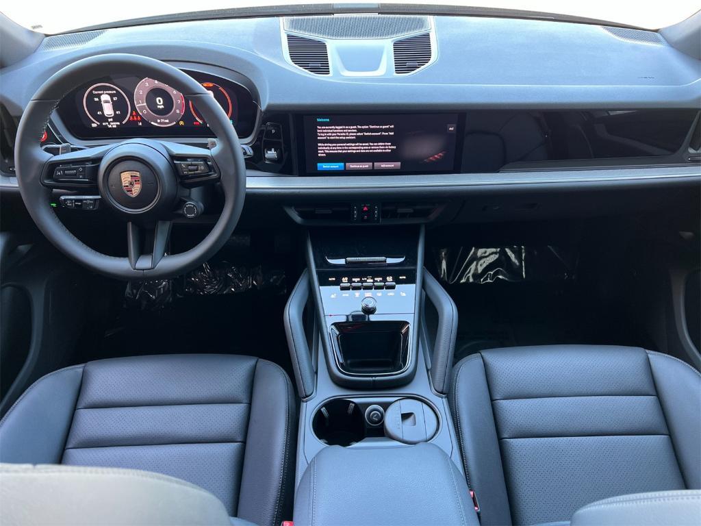 new 2025 Porsche Cayenne car, priced at $95,385
