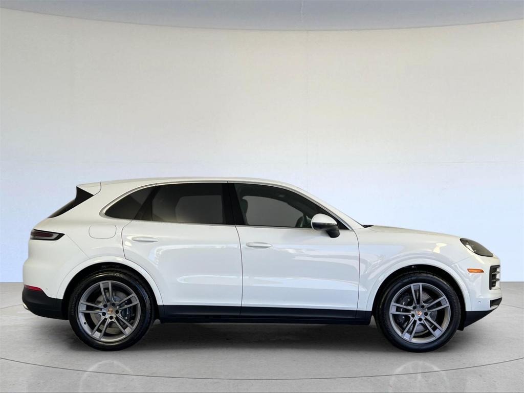 new 2025 Porsche Cayenne car, priced at $95,385