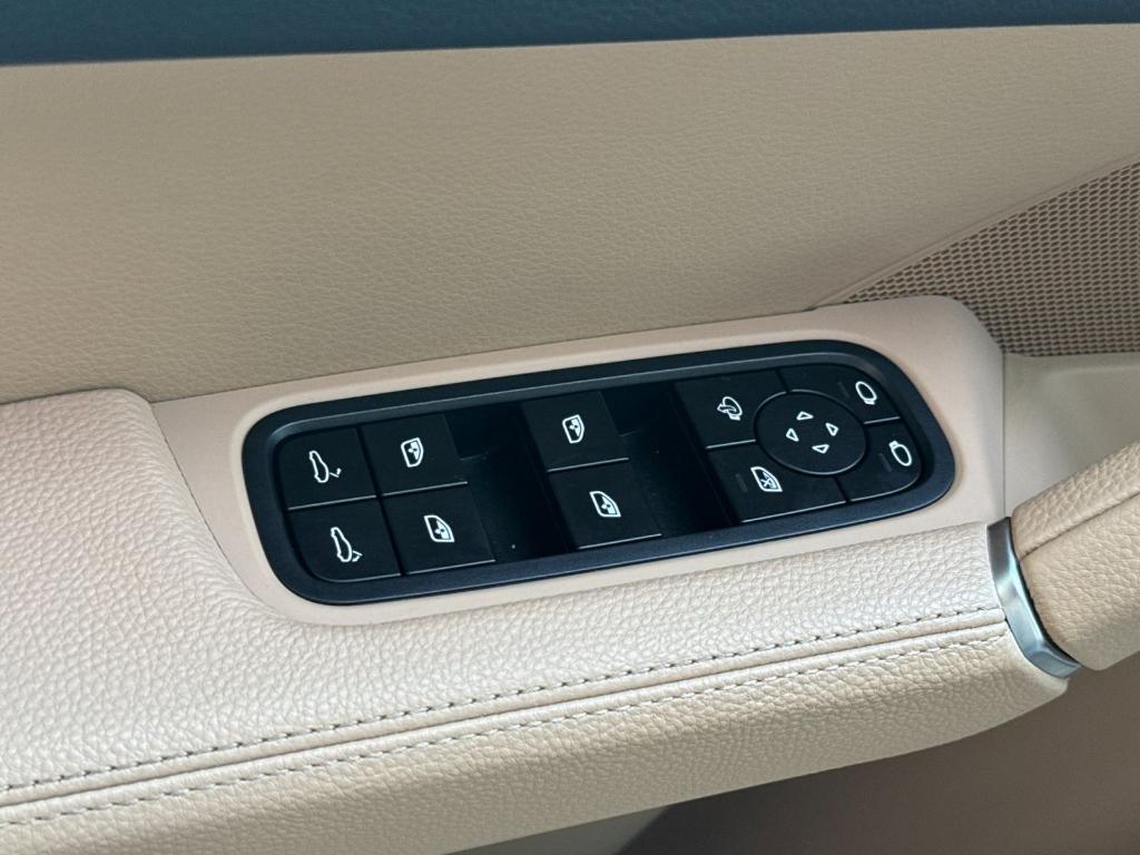 used 2022 Porsche Cayenne car, priced at $63,910