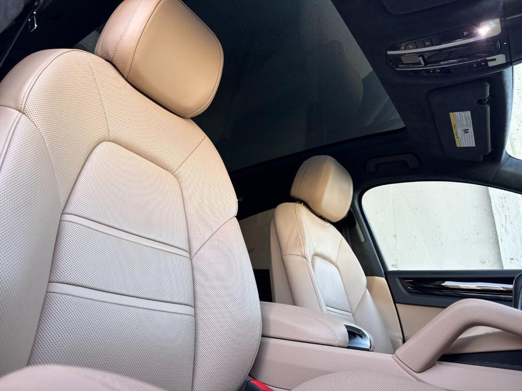 used 2022 Porsche Cayenne car, priced at $63,910