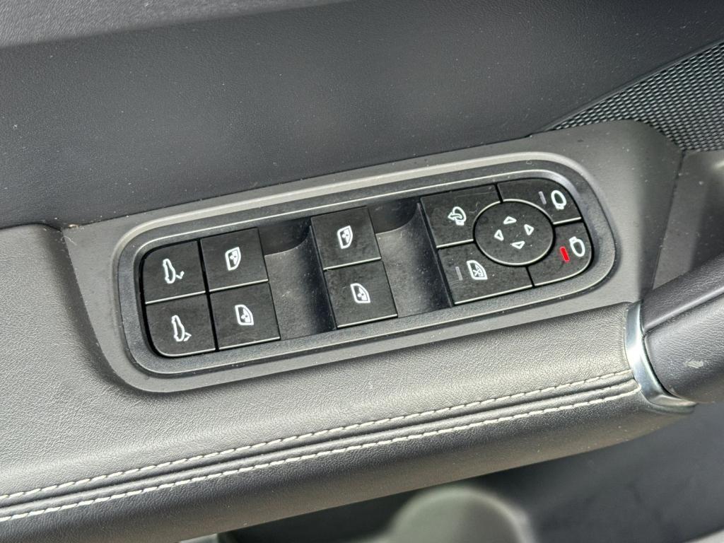 used 2023 Porsche Cayenne car, priced at $62,995