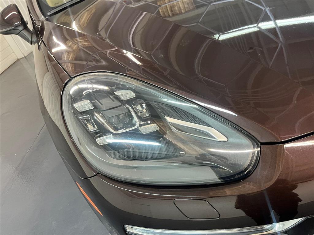 used 2018 Porsche Cayenne car, priced at $29,495