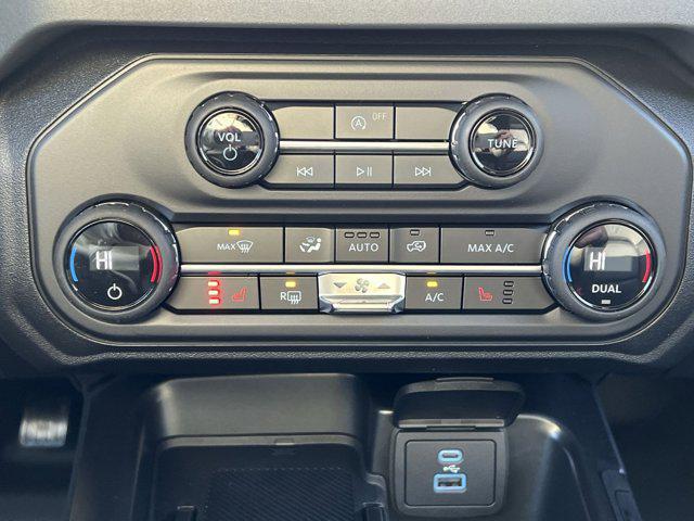 new 2025 Ford Bronco car, priced at $42,660