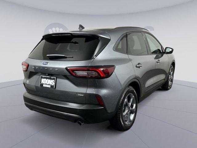 used 2025 Ford Escape car, priced at $27,500