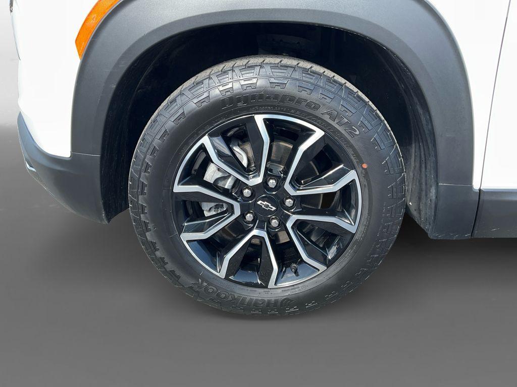 used 2024 Chevrolet TrailBlazer car, priced at $26,077