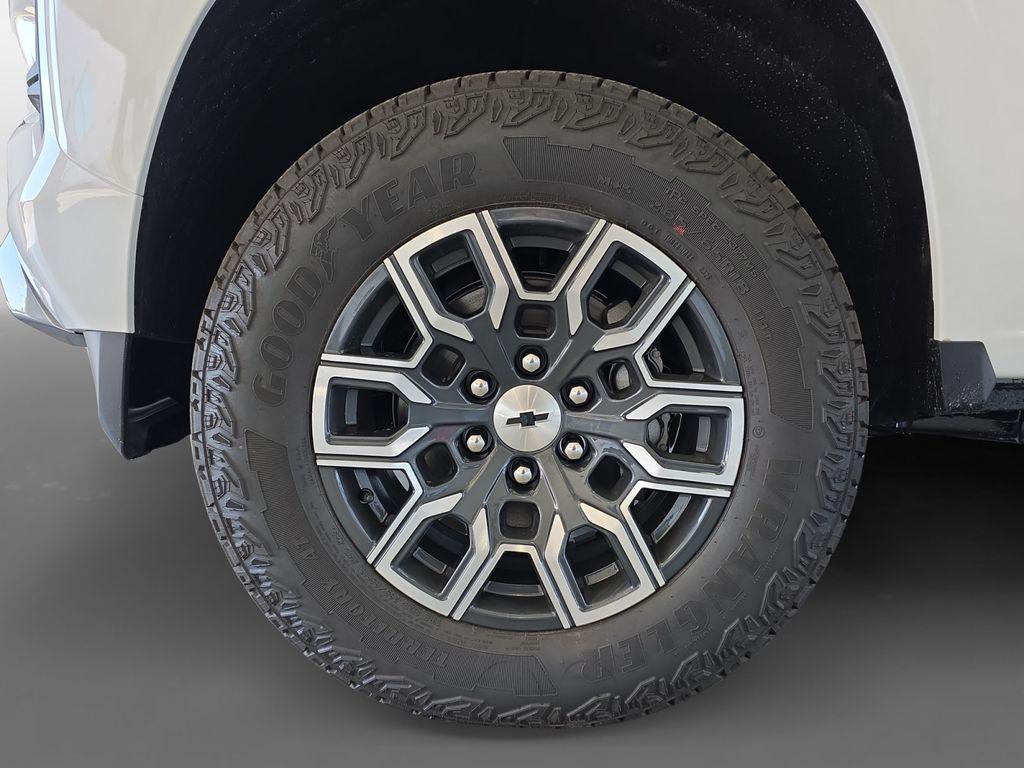 new 2026 Chevrolet Colorado car, priced at $50,906