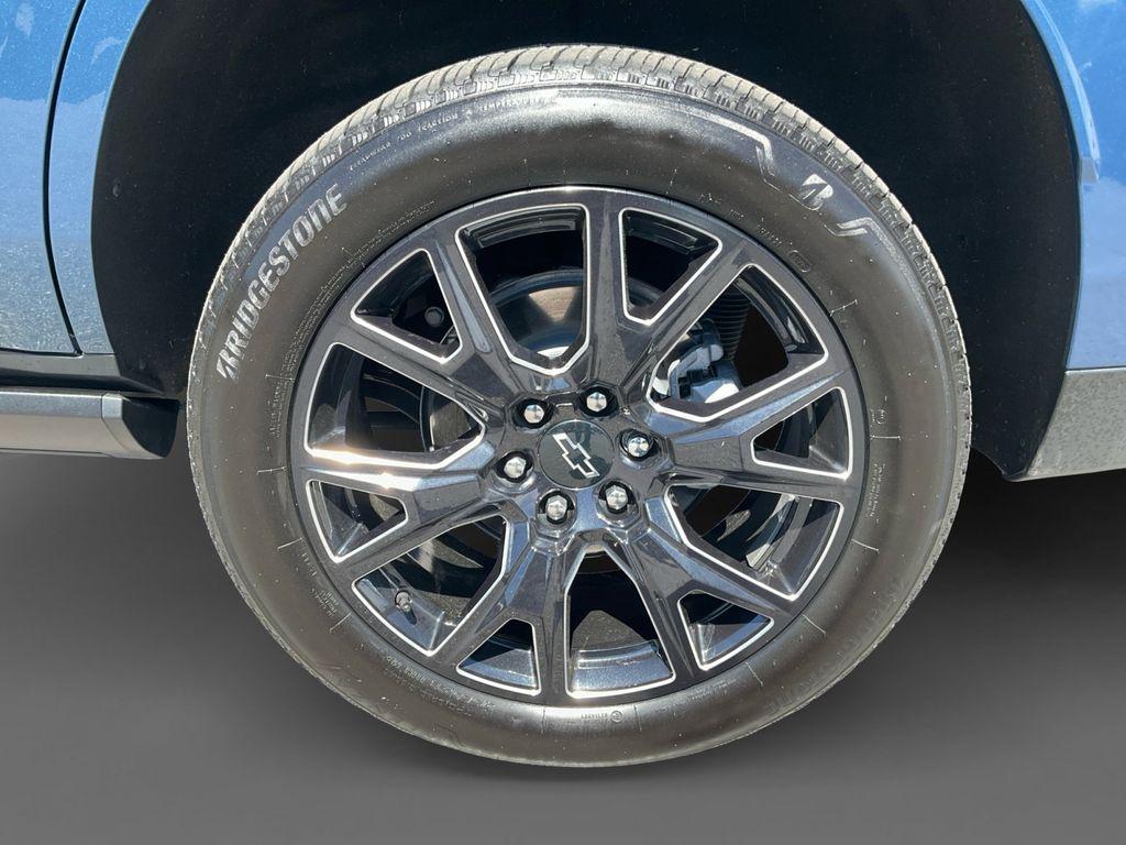 used 2025 Chevrolet Tahoe car, priced at $80,718