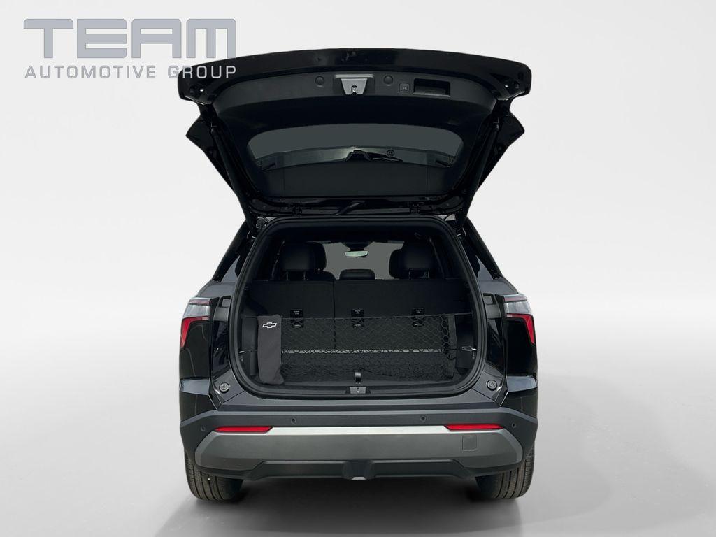 new 2026 Chevrolet Equinox car, priced at $32,696