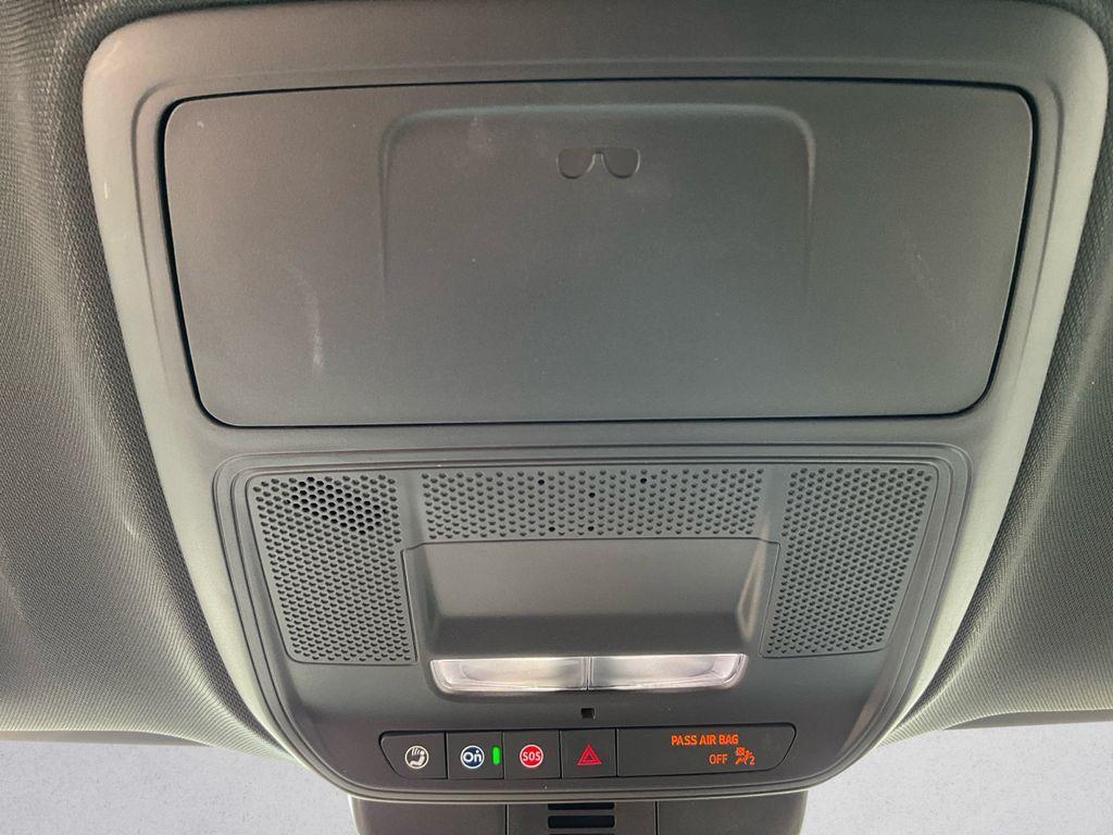 used 2025 Chevrolet Traverse car, priced at $36,659