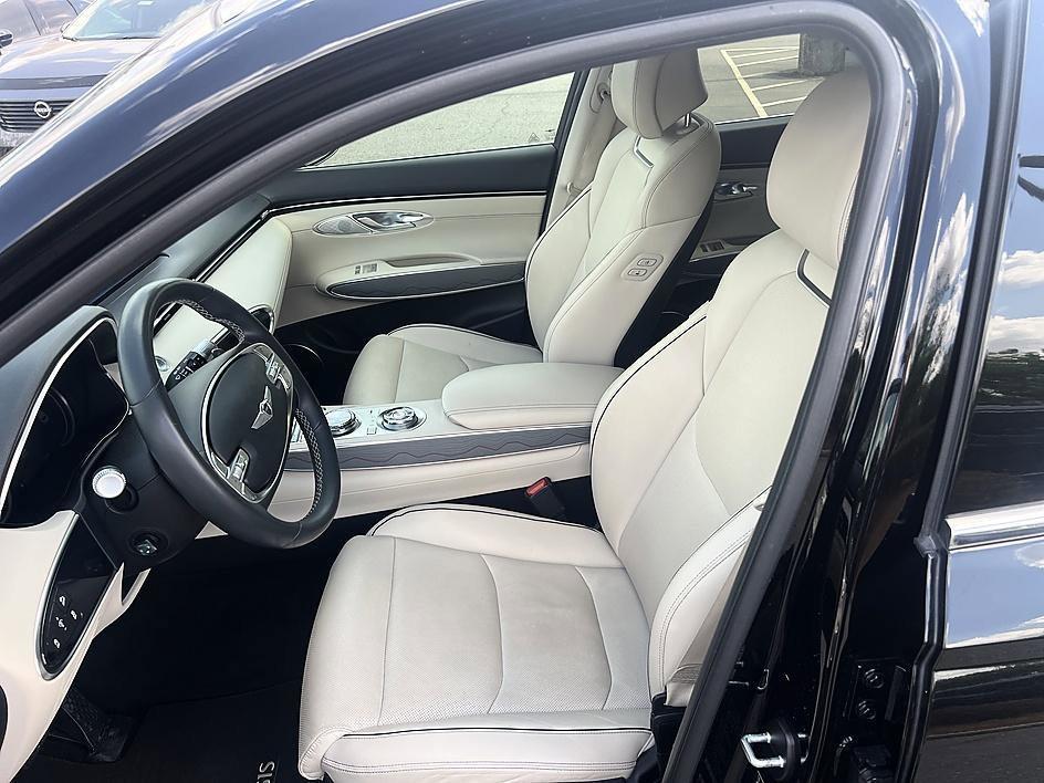 used 2024 Genesis GV70 car, priced at $37,374