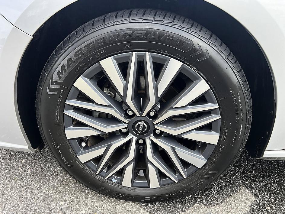 used 2024 Nissan Altima car, priced at $20,174