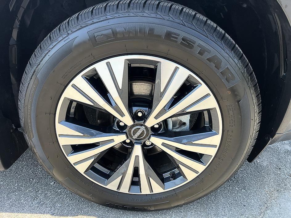 used 2023 Nissan Rogue car, priced at $24,274