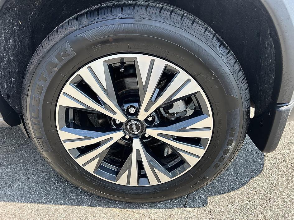 used 2023 Nissan Rogue car, priced at $24,274