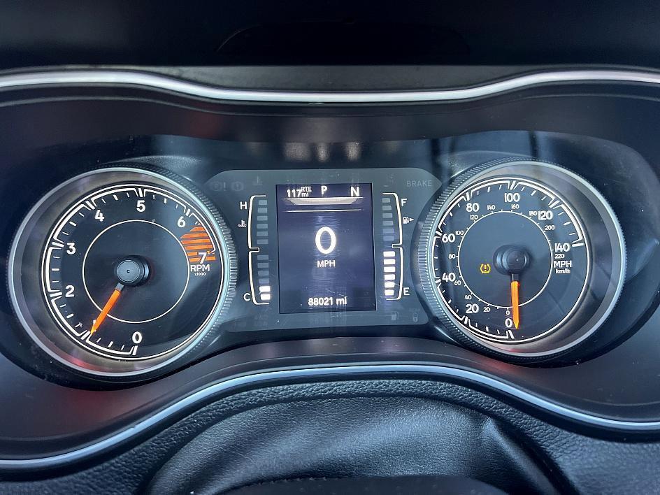 used 2019 Jeep Cherokee car, priced at $13,775