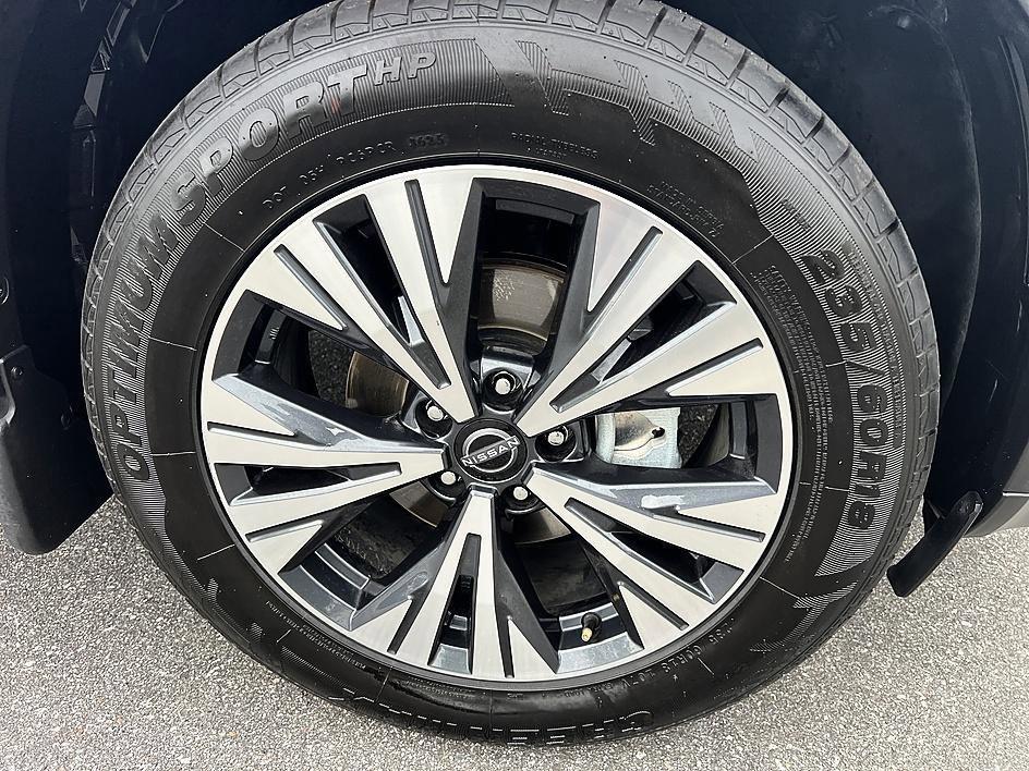used 2023 Nissan Rogue car, priced at $24,574