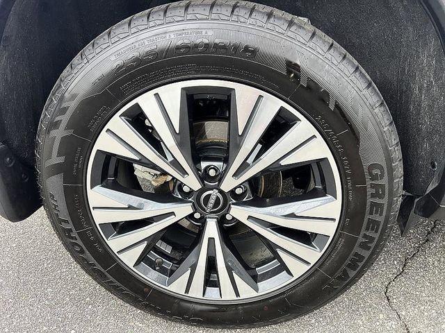 used 2023 Nissan Rogue car, priced at $26,174