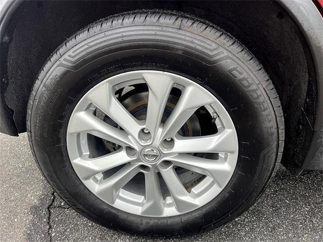 used 2015 Nissan Rogue car, priced at $10,988