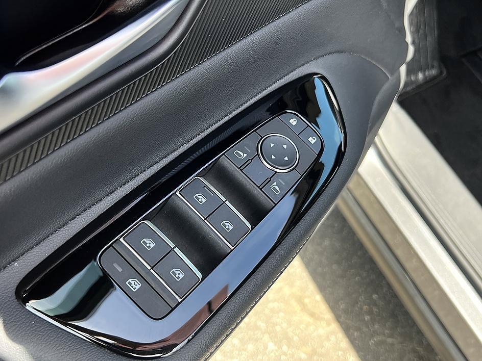 used 2025 Nissan Murano car, priced at $33,674