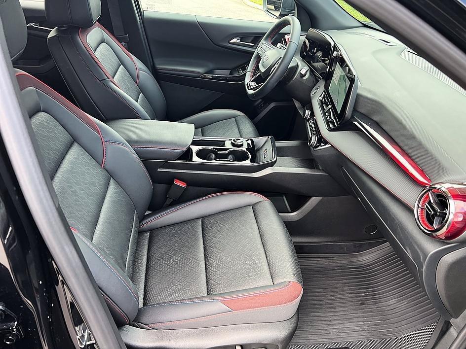 used 2026 Chevrolet Equinox car, priced at $33,274