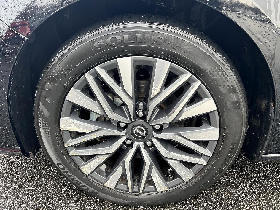 used 2024 Nissan Altima car, priced at $17,975